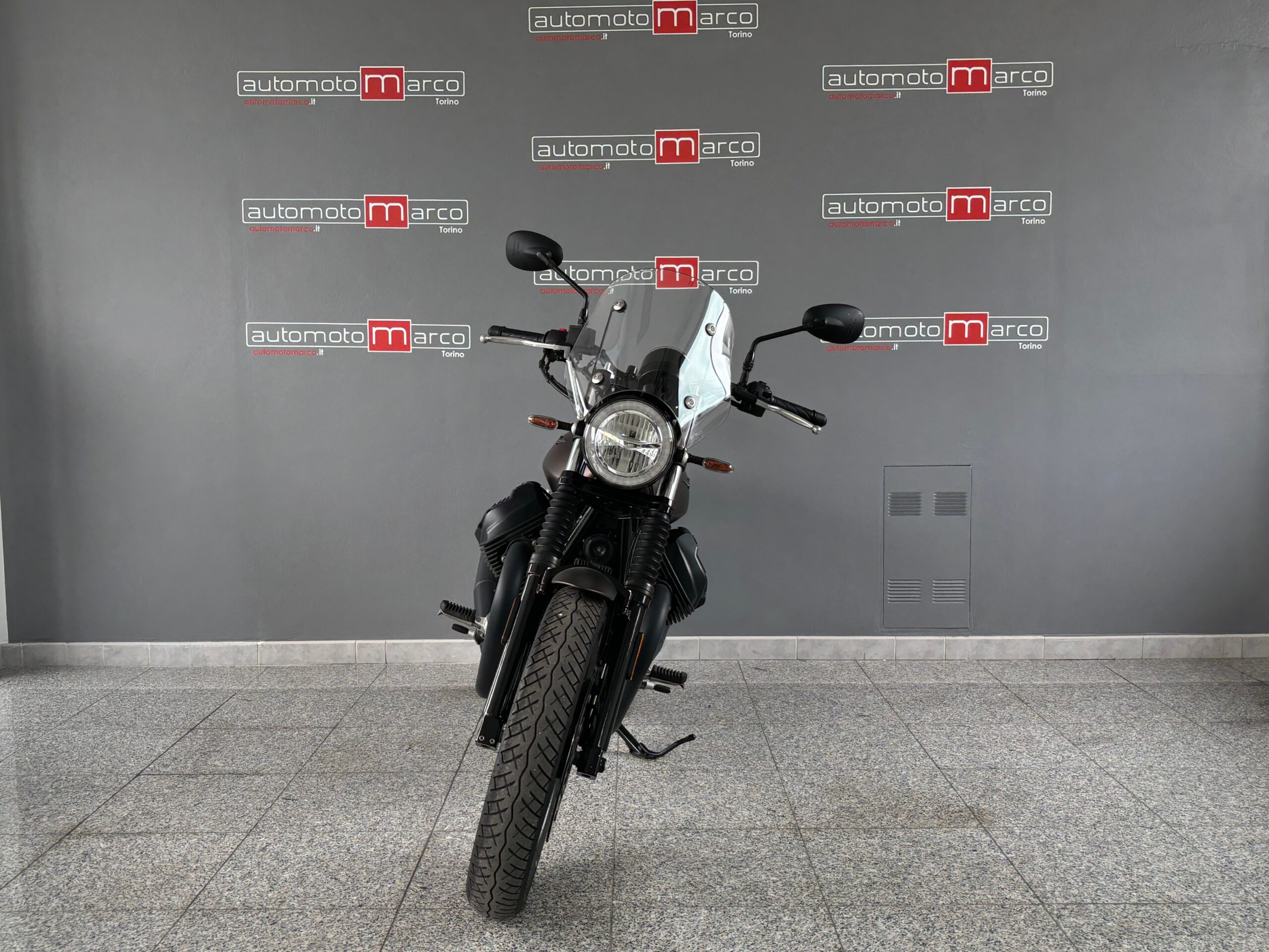 MOTO GUZZI V7 STONE