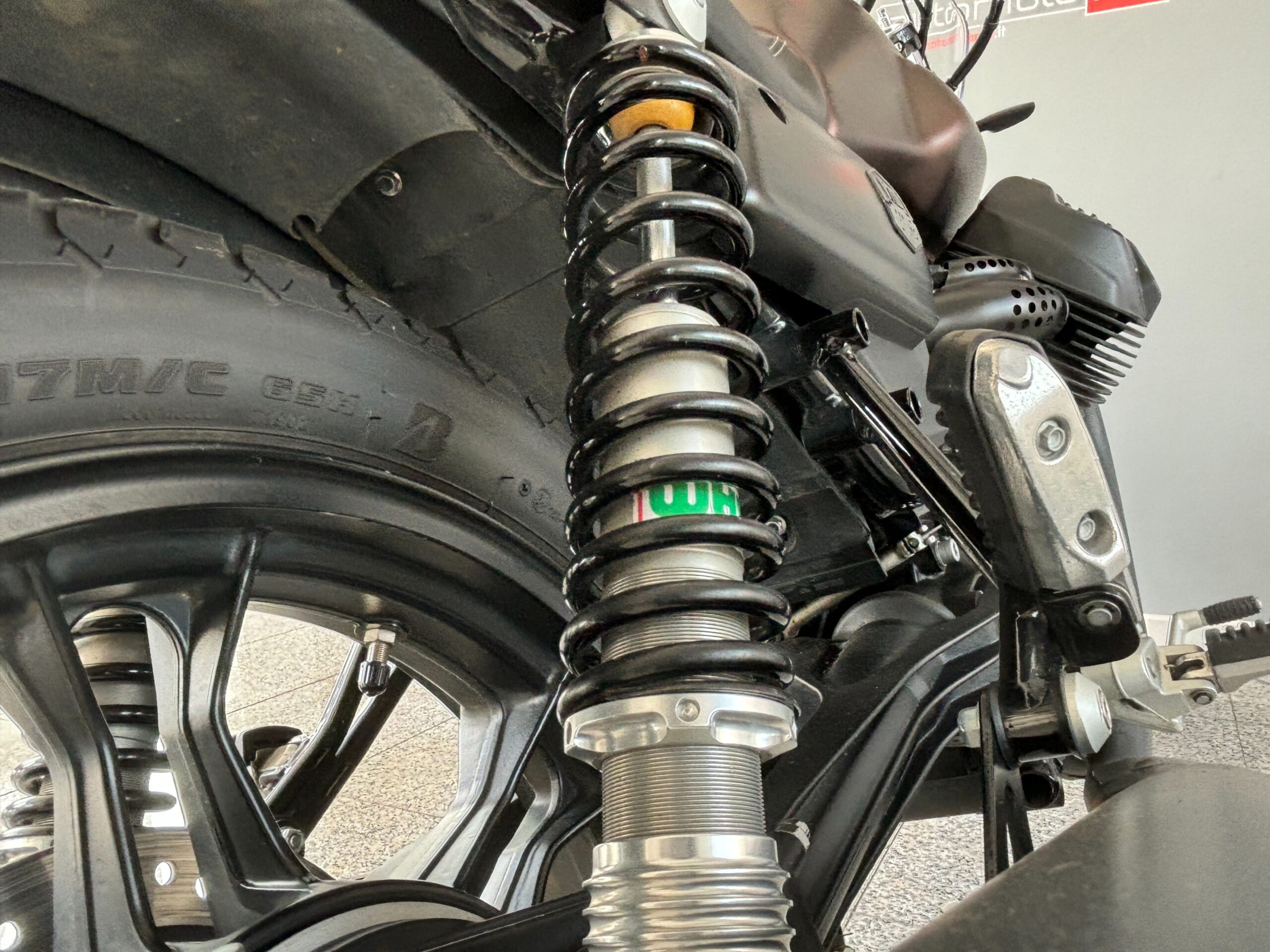 MOTO GUZZI V7 STONE
