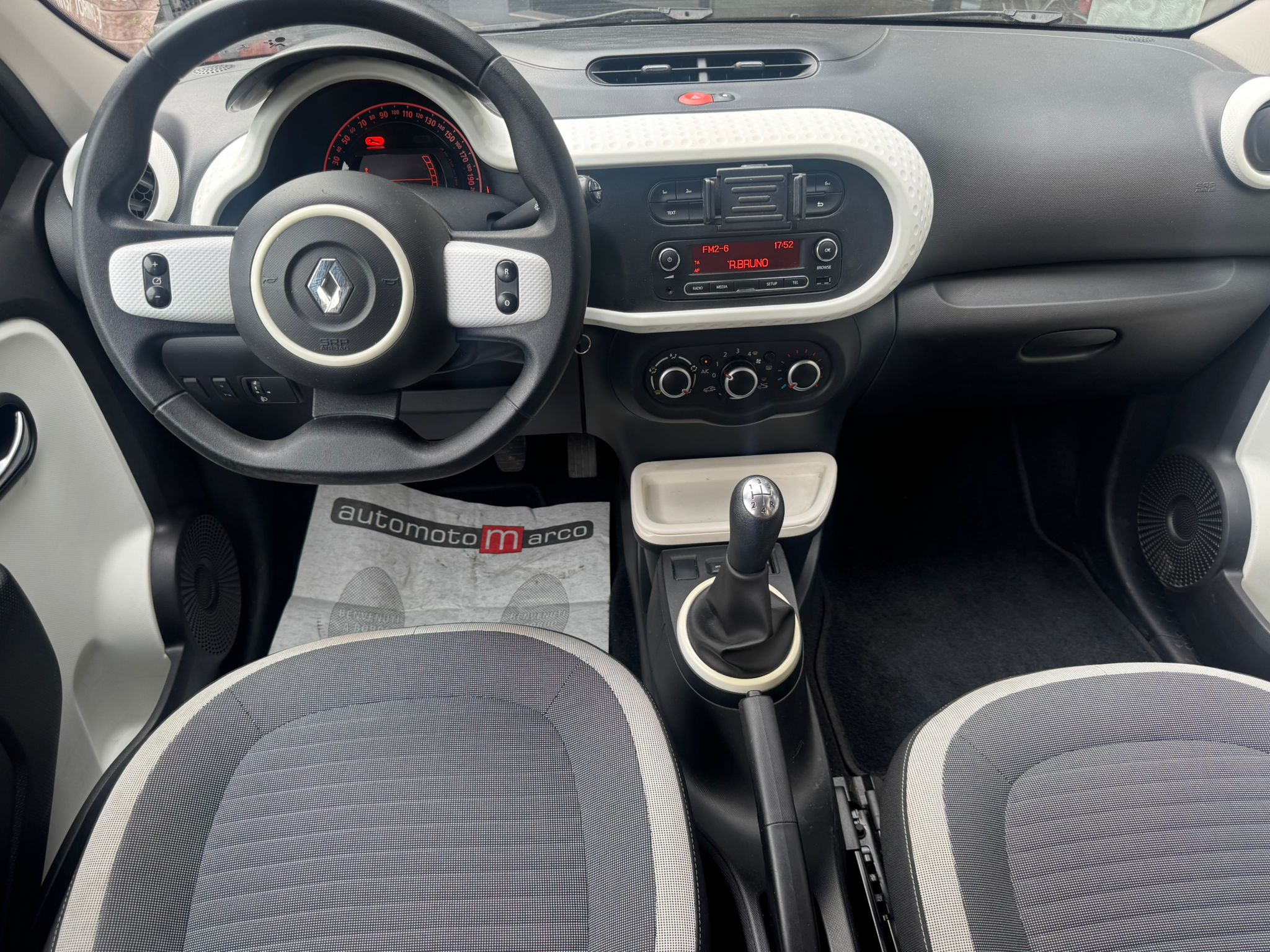 RENAULT Twingo 1.0 69cv – DUEL – *SOLO 42.000Km!!!*