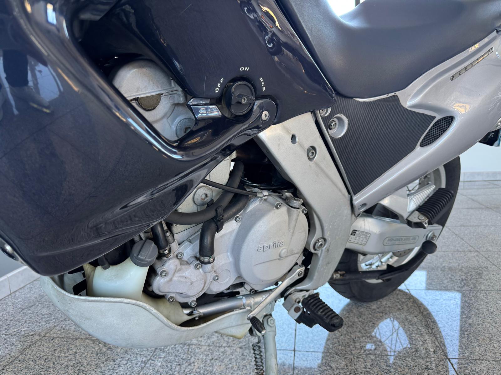 APRILIA PEGASO 650