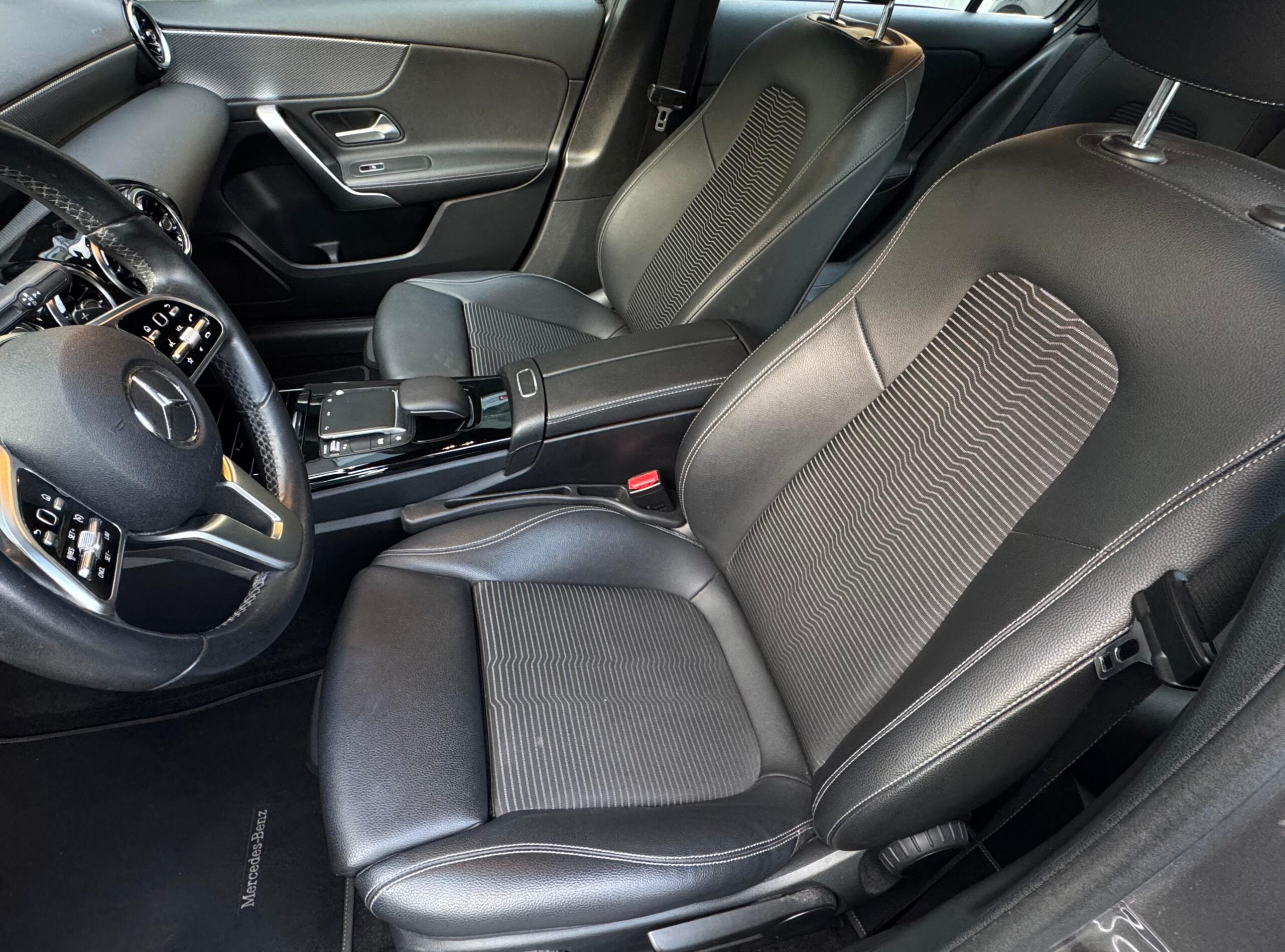 Mercedes-Benz CLASSE A180 *SPORT* AUTOMATICO