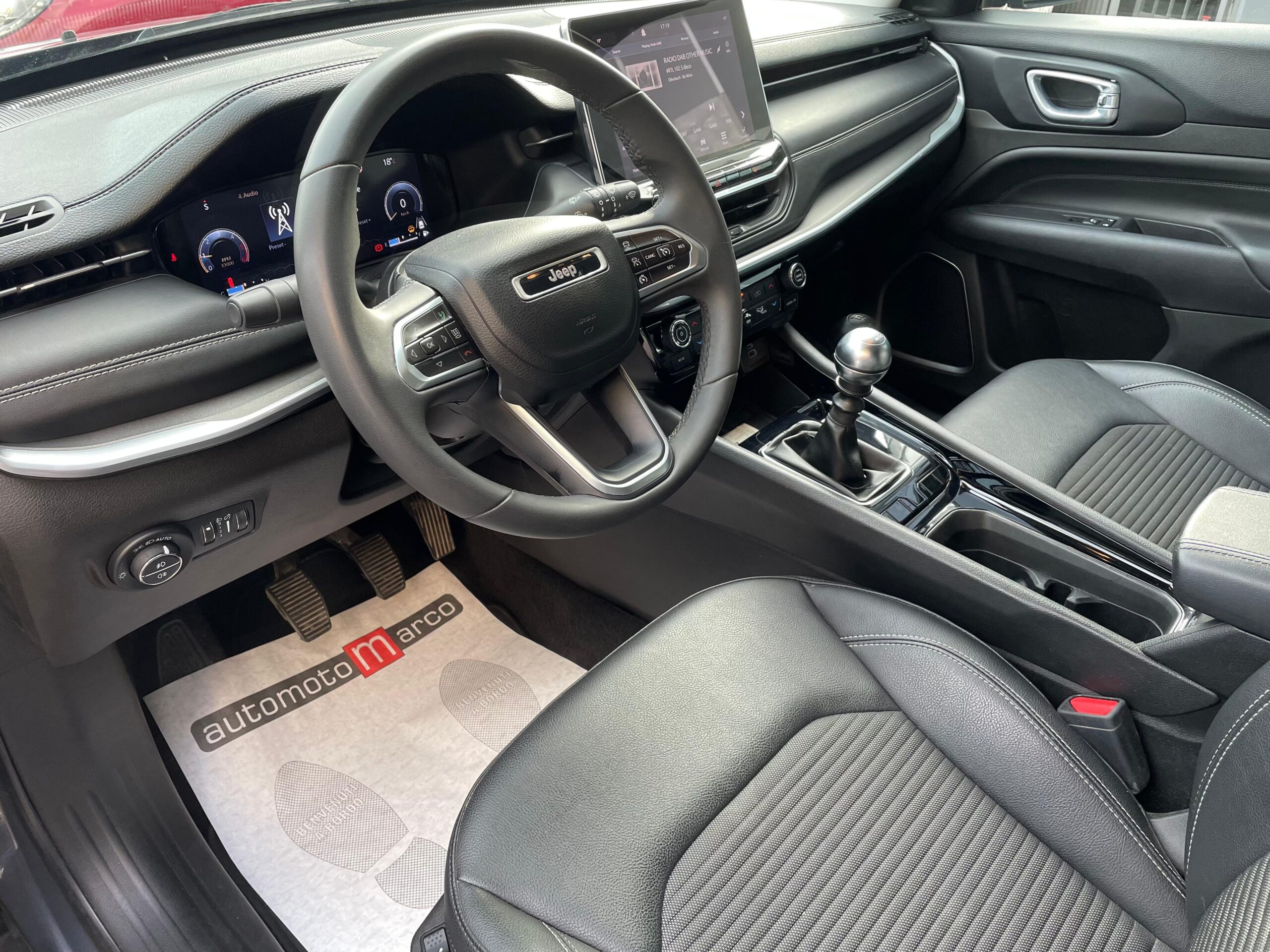 JEEP COMPASS 1.6 130cv LIMITED MANUALE *CERCHI DA 18*IVA ESPOSTA COMPRESA*