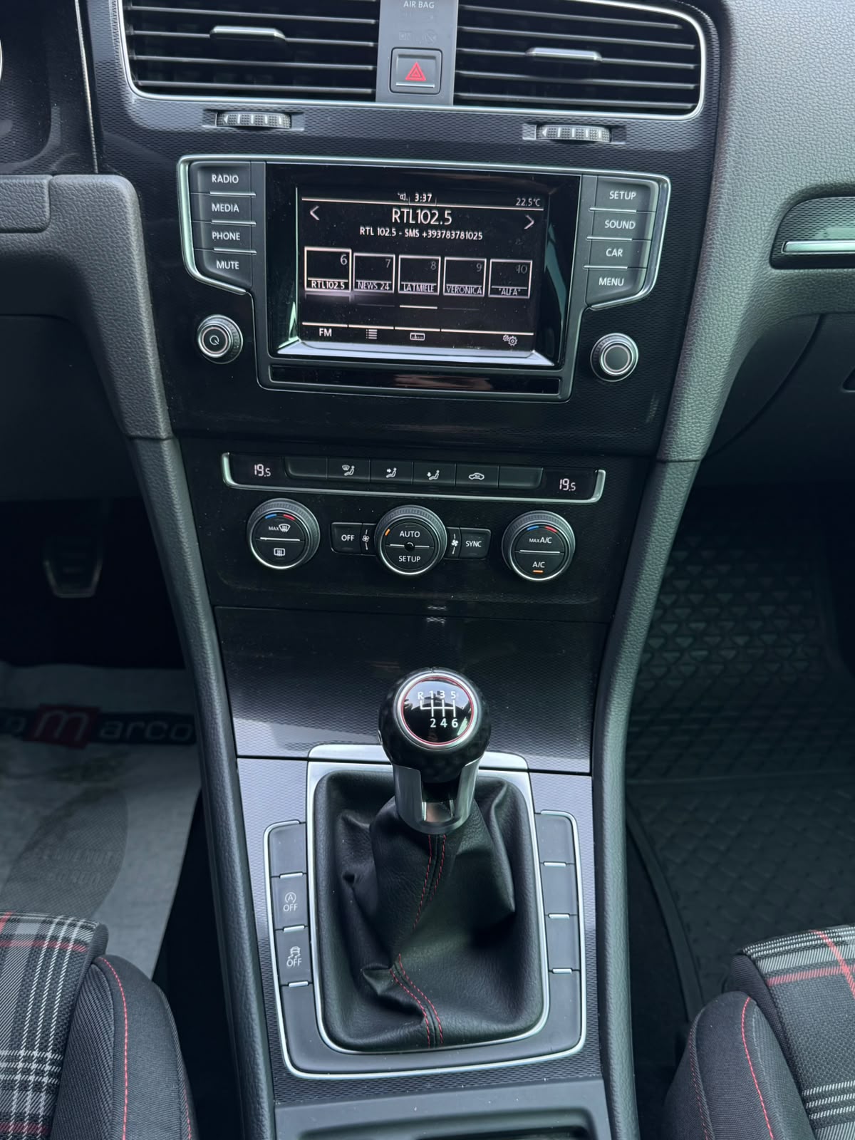 Volkswagen GOLF GTI 2.0TSI 220Cv – *SOLO 79.000KM!* – “SCARICO SPORTIVO”