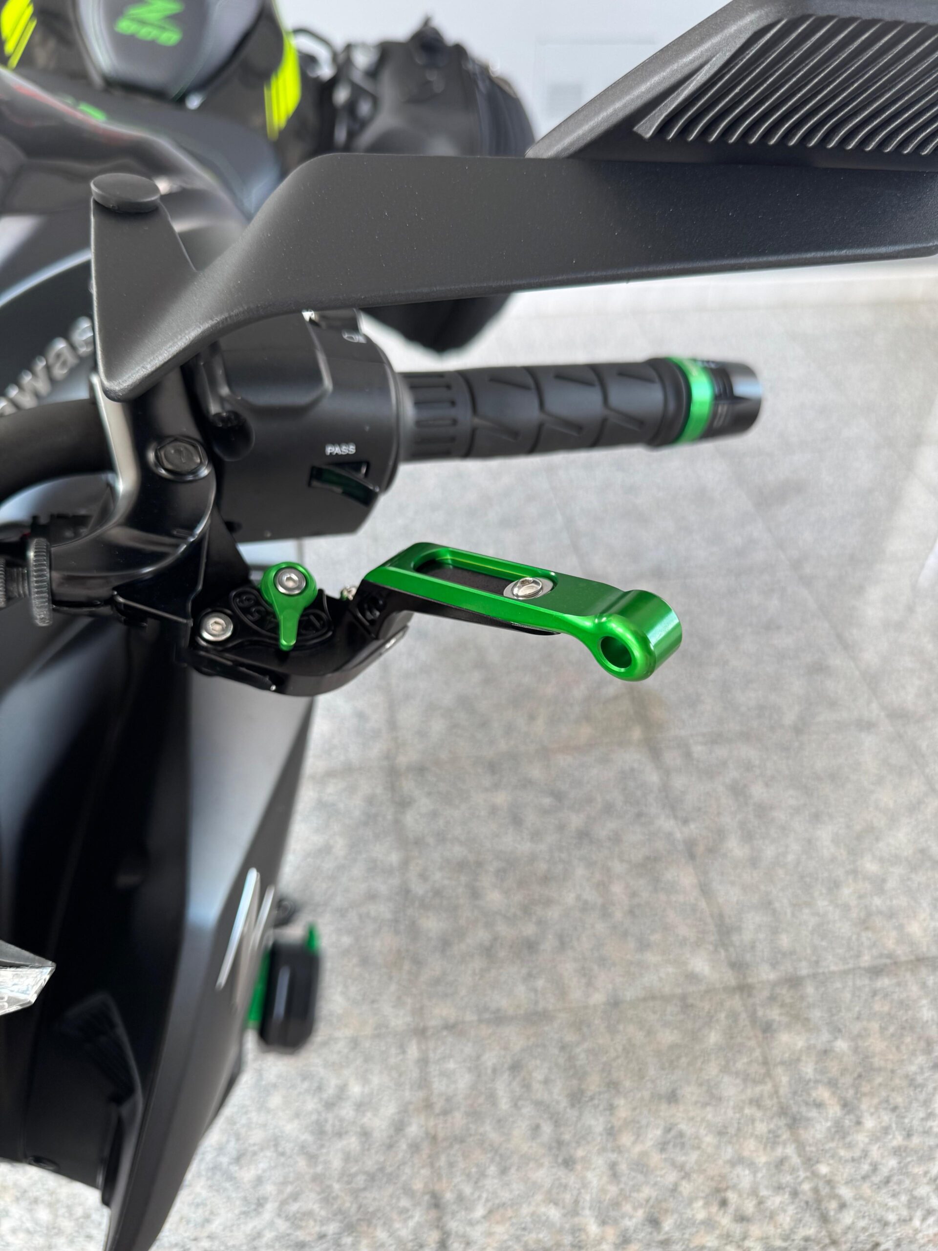 KAWASAKI Z 900 PERFORMANCE *AKRAPOVIC – BAULETTI LATERALI*