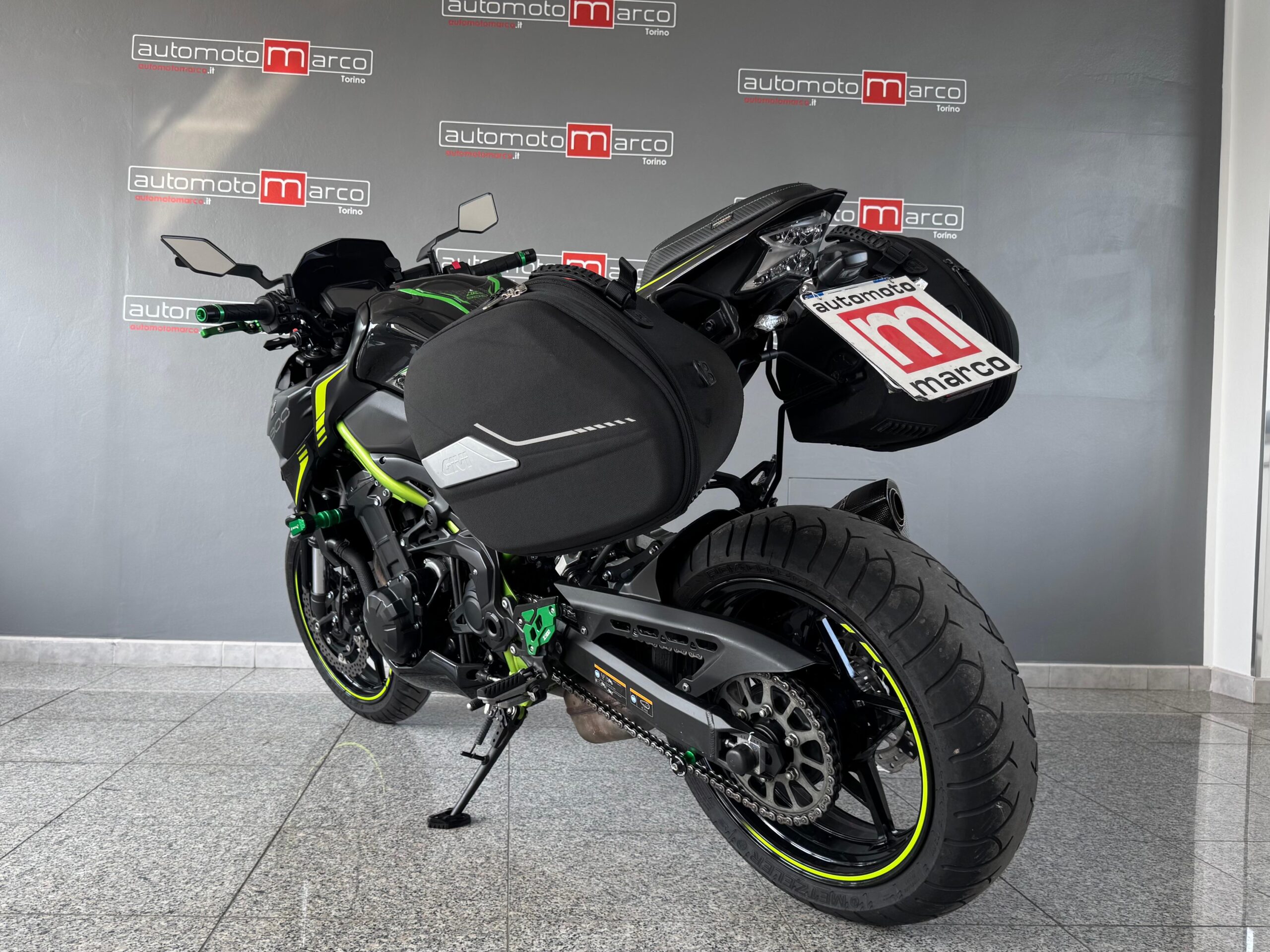 KAWASAKI Z 900 PERFORMANCE *AKRAPOVIC – BAULETTI LATERALI*