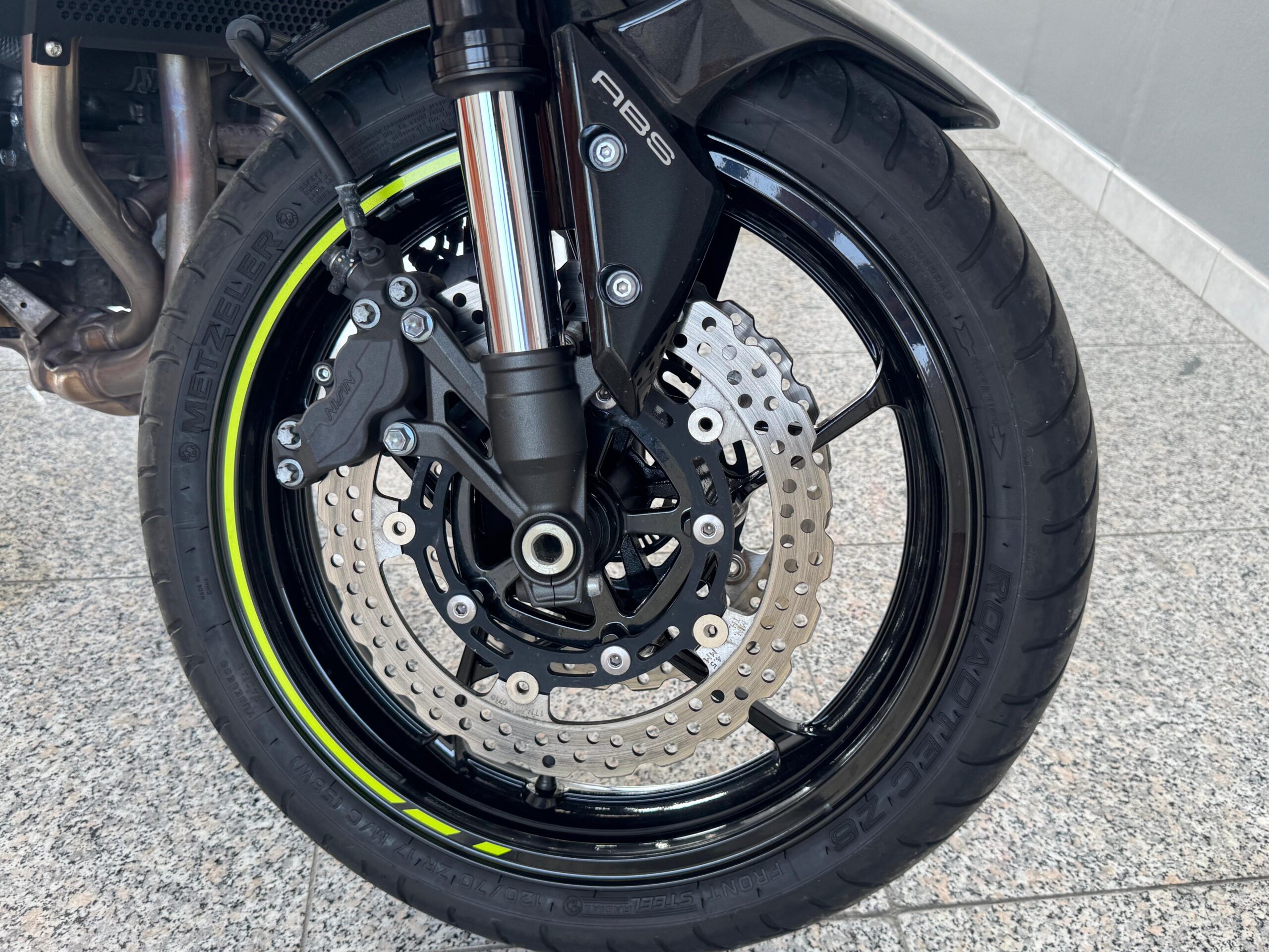 KAWASAKI Z 900 PERFORMANCE *AKRAPOVIC – BAULETTI LATERALI*