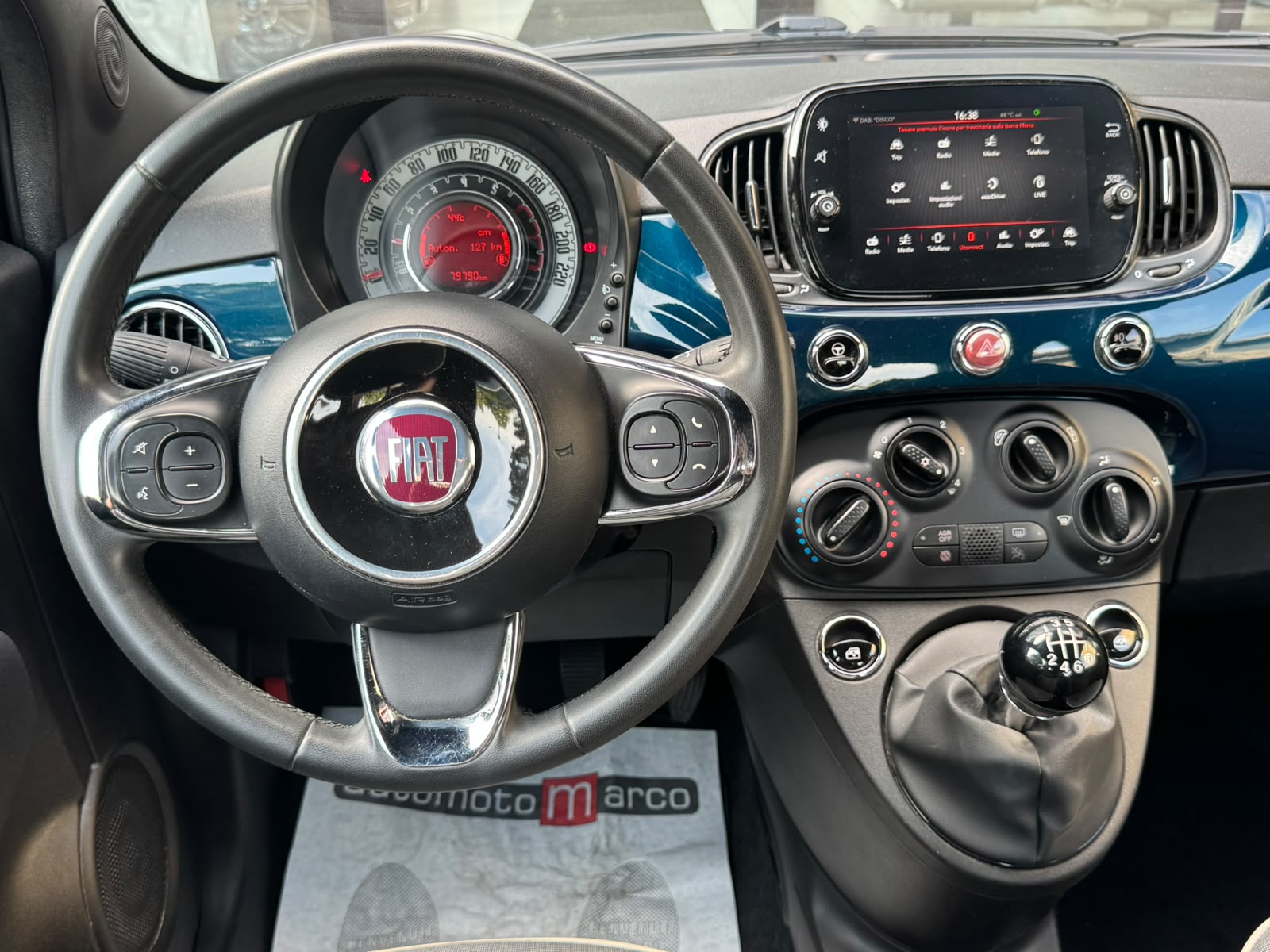 1.0 70cv Hybrid – LOUNGE