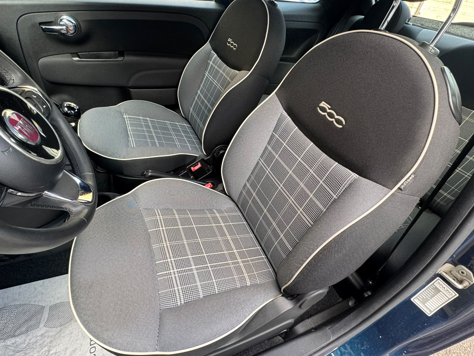1.0 70cv Hybrid – LOUNGE