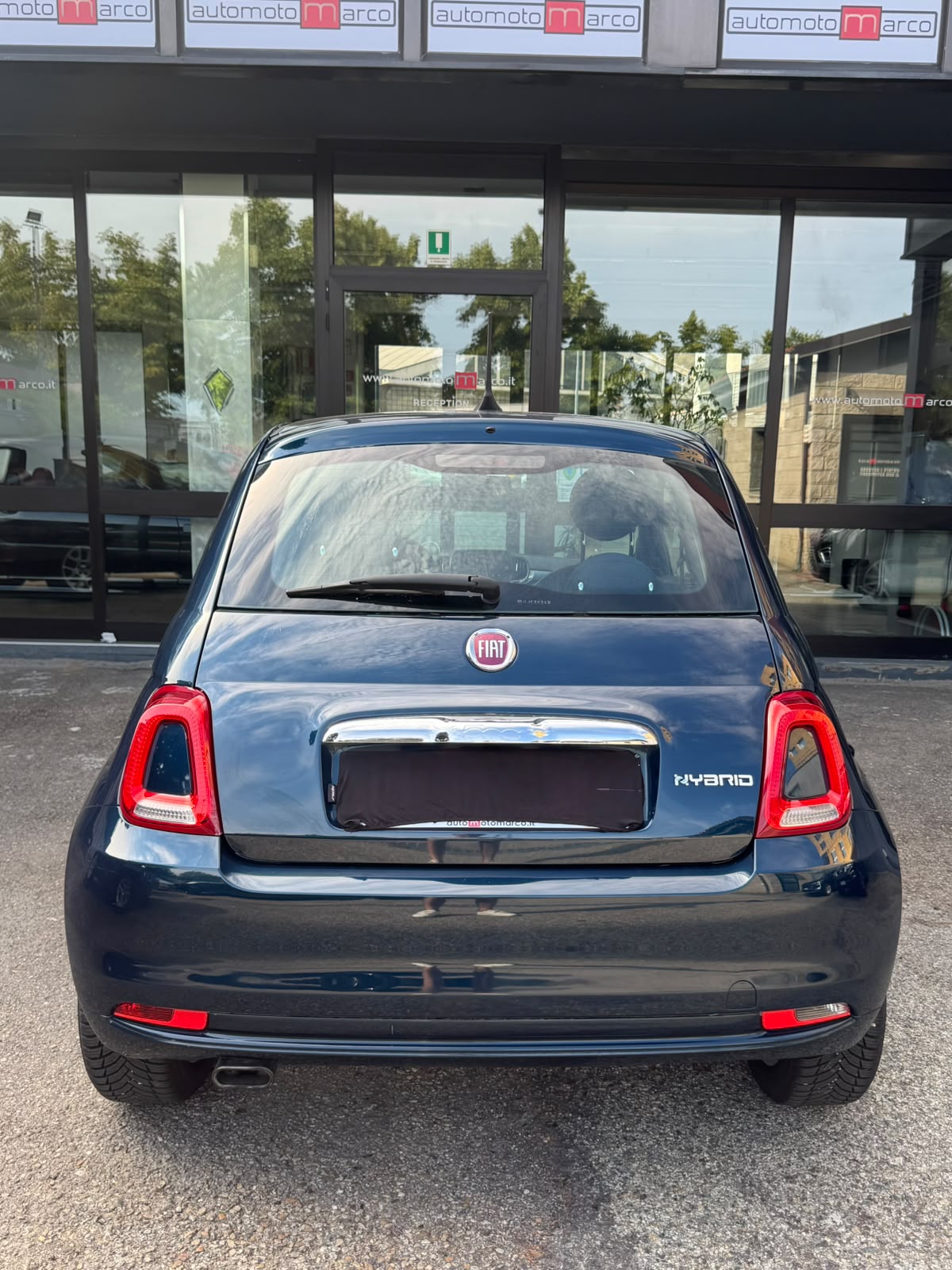 1.0 70cv Hybrid – LOUNGE