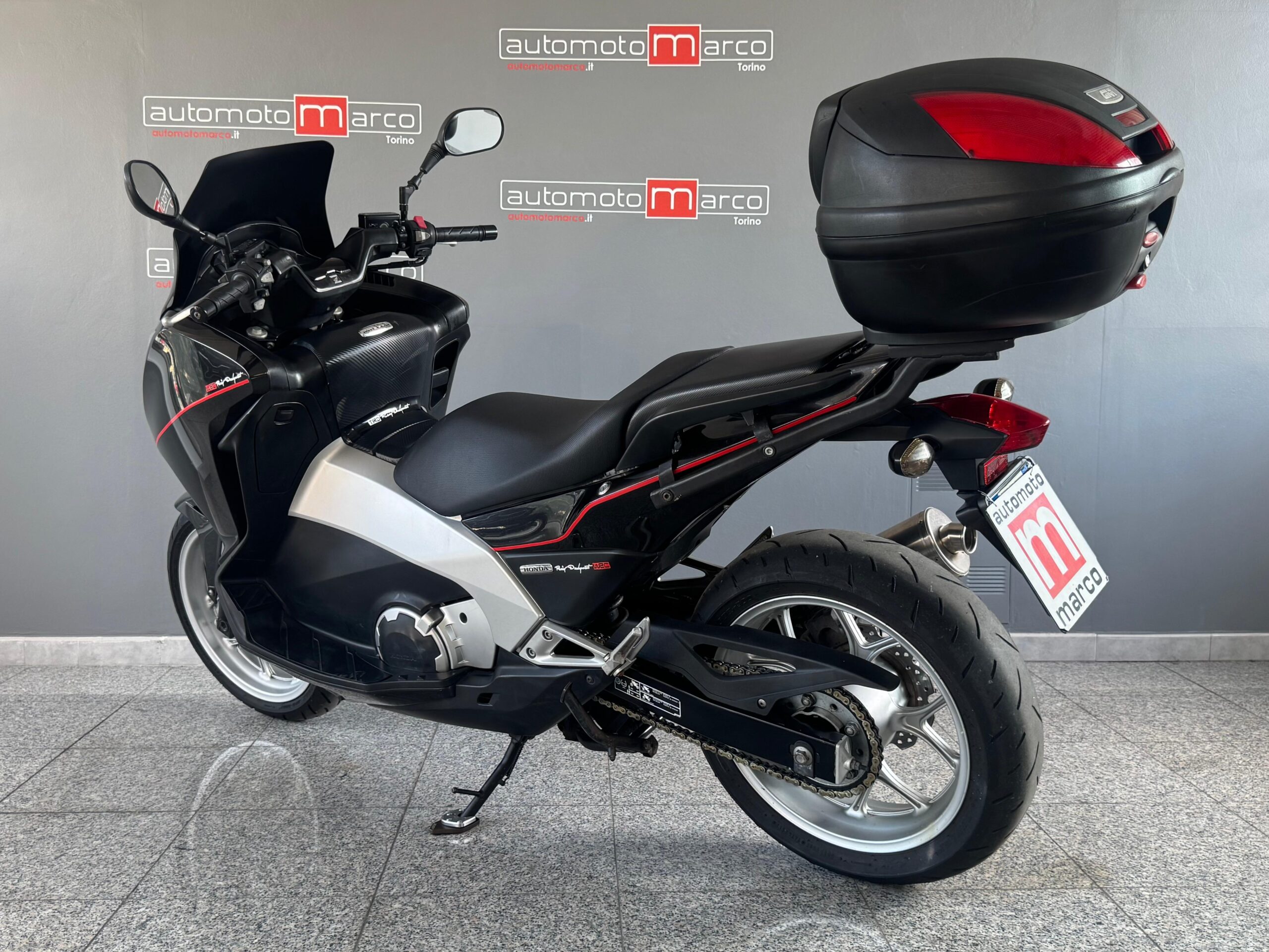 HONDA INTEGRA 700