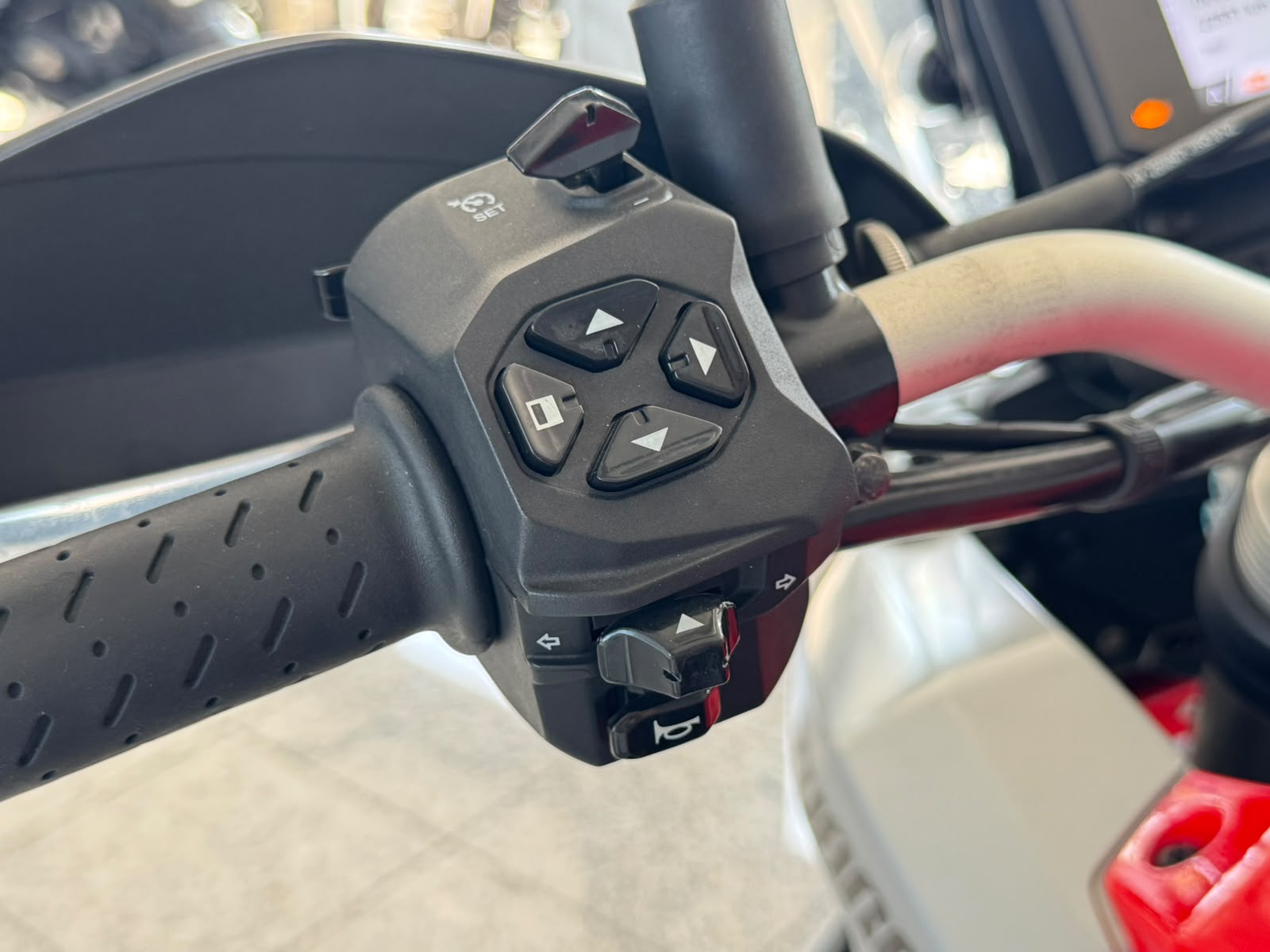 APRILIA TUAREG 660 *BAULETTI – SCARICO ARROW*