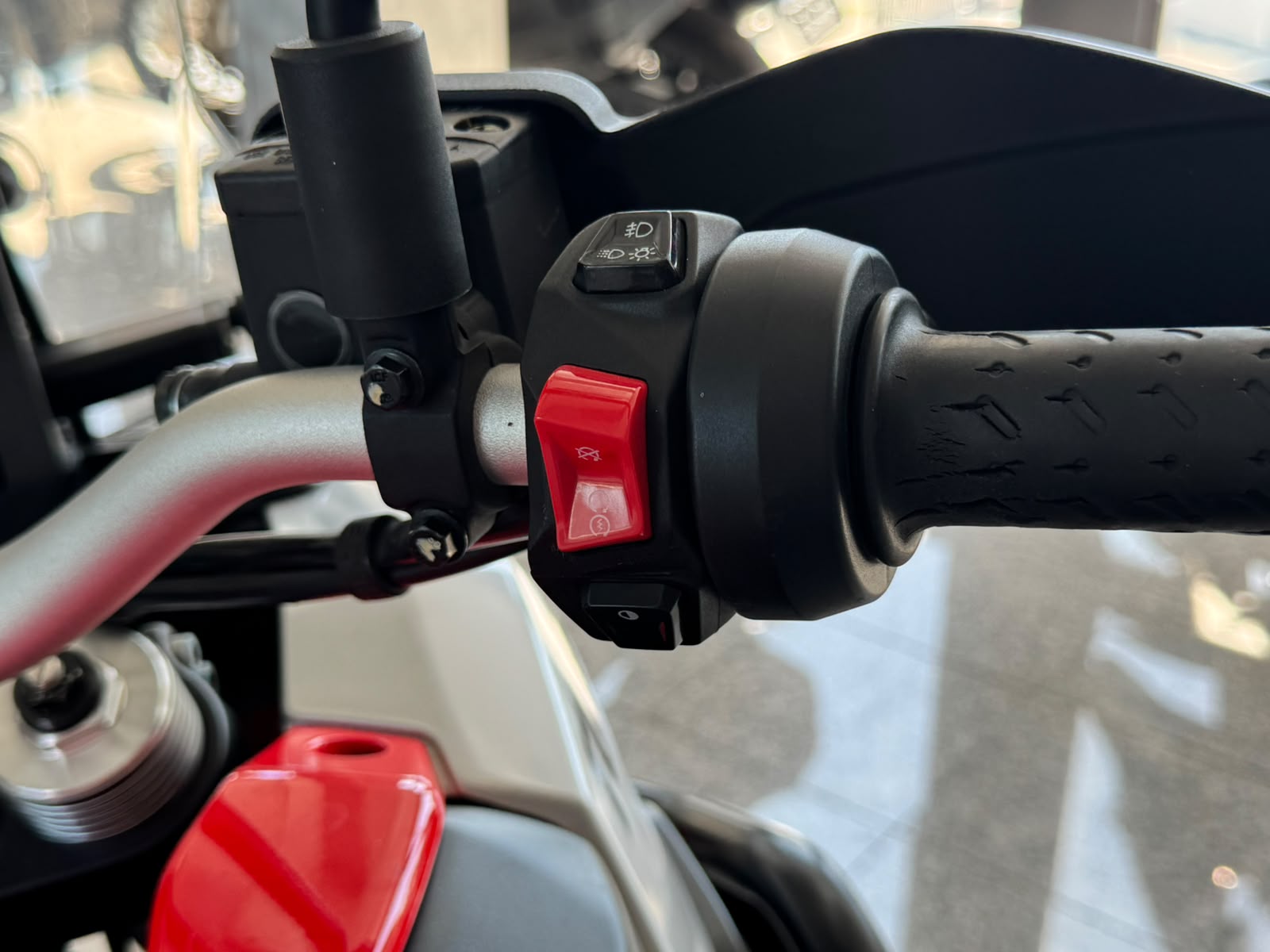 APRILIA TUAREG 660 *BAULETTI – SCARICO ARROW*