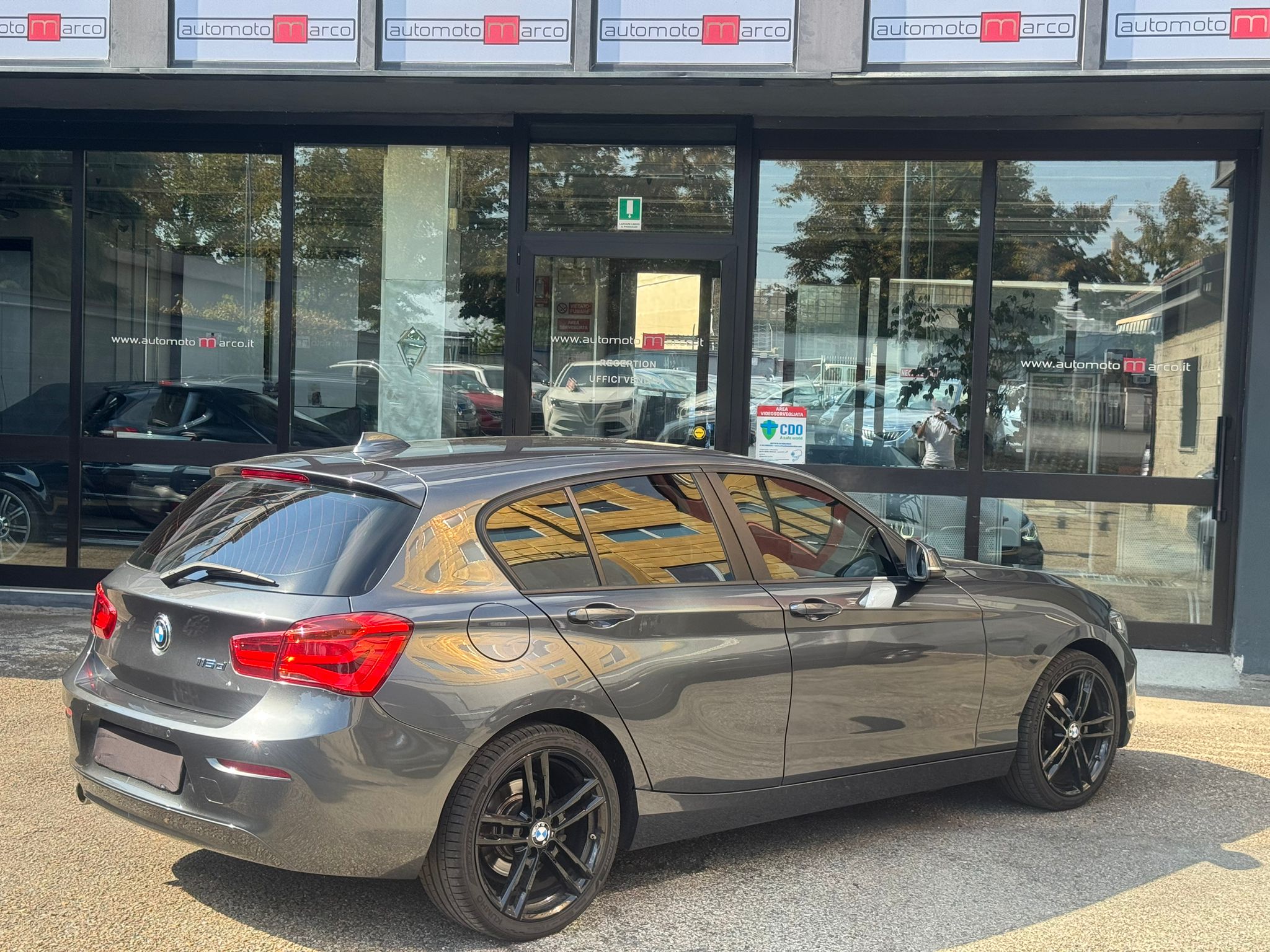BMW 116 d 5p. Advantage – 10/2019 – 94420 Km