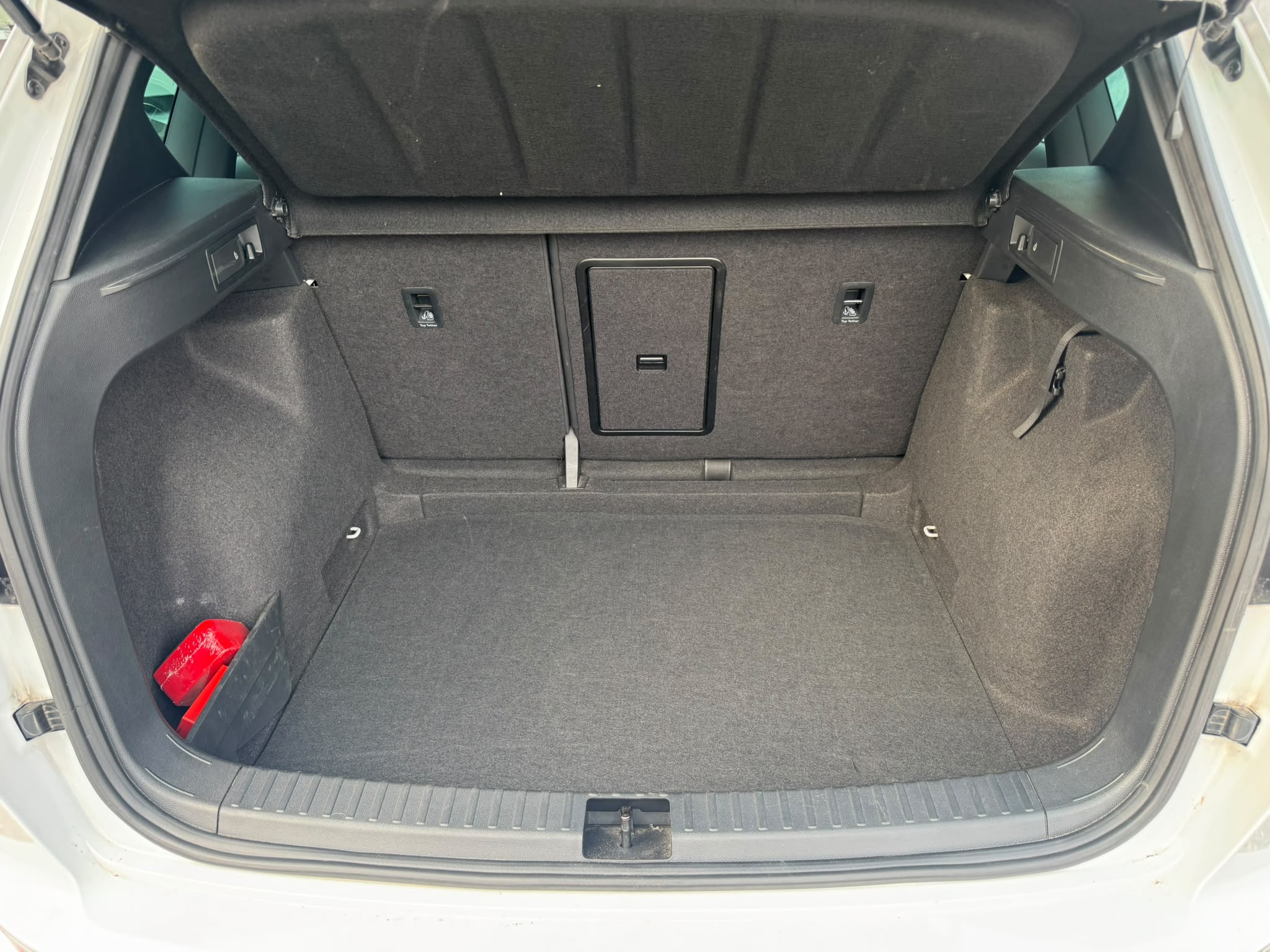SEAT Ateca 2.0 TDI DSG FR – 06/2019 – 125888 Km – 13900 €