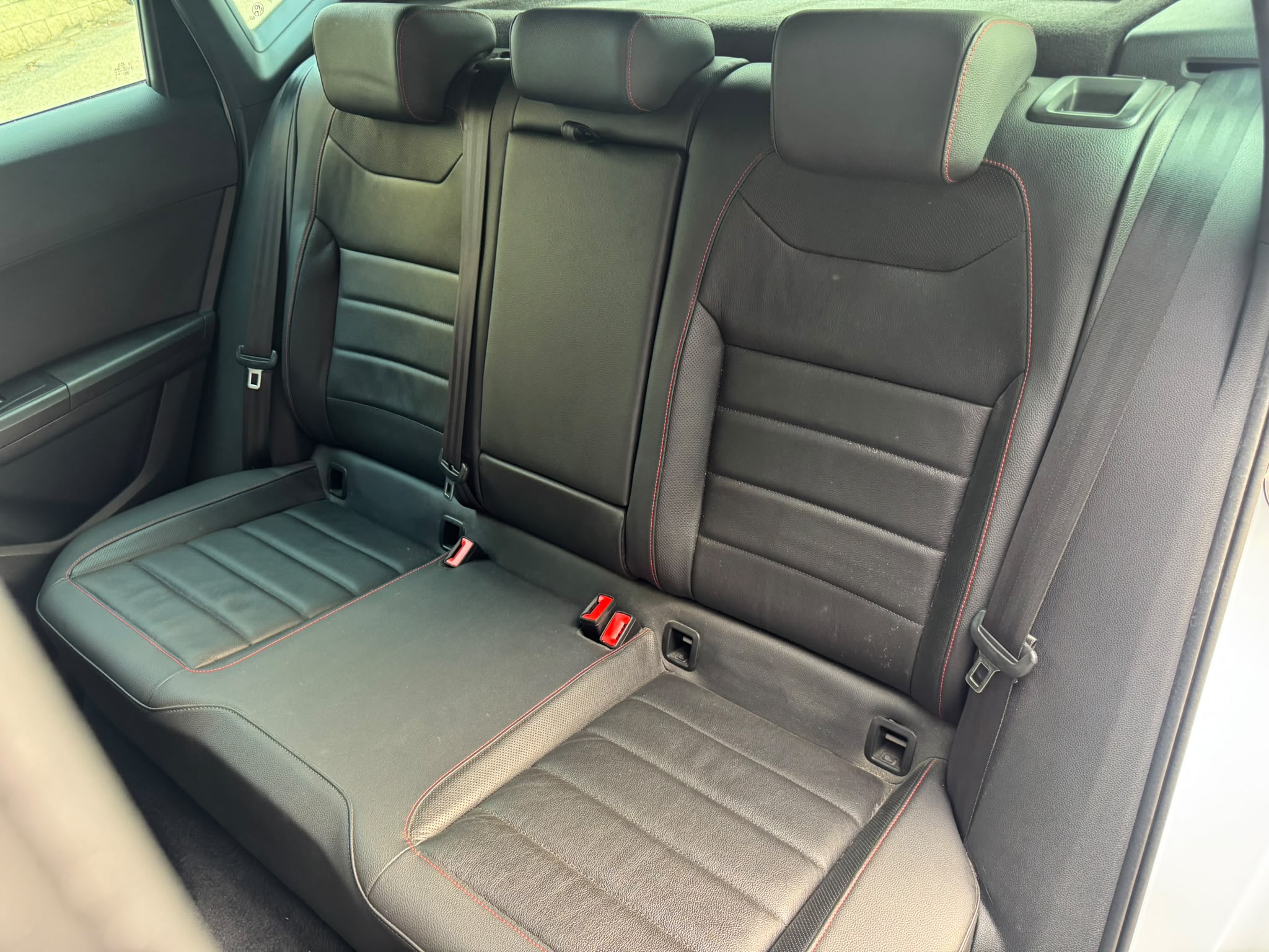 SEAT Ateca 2.0 TDI DSG FR – 06/2019 – 125888 Km – 13900 €