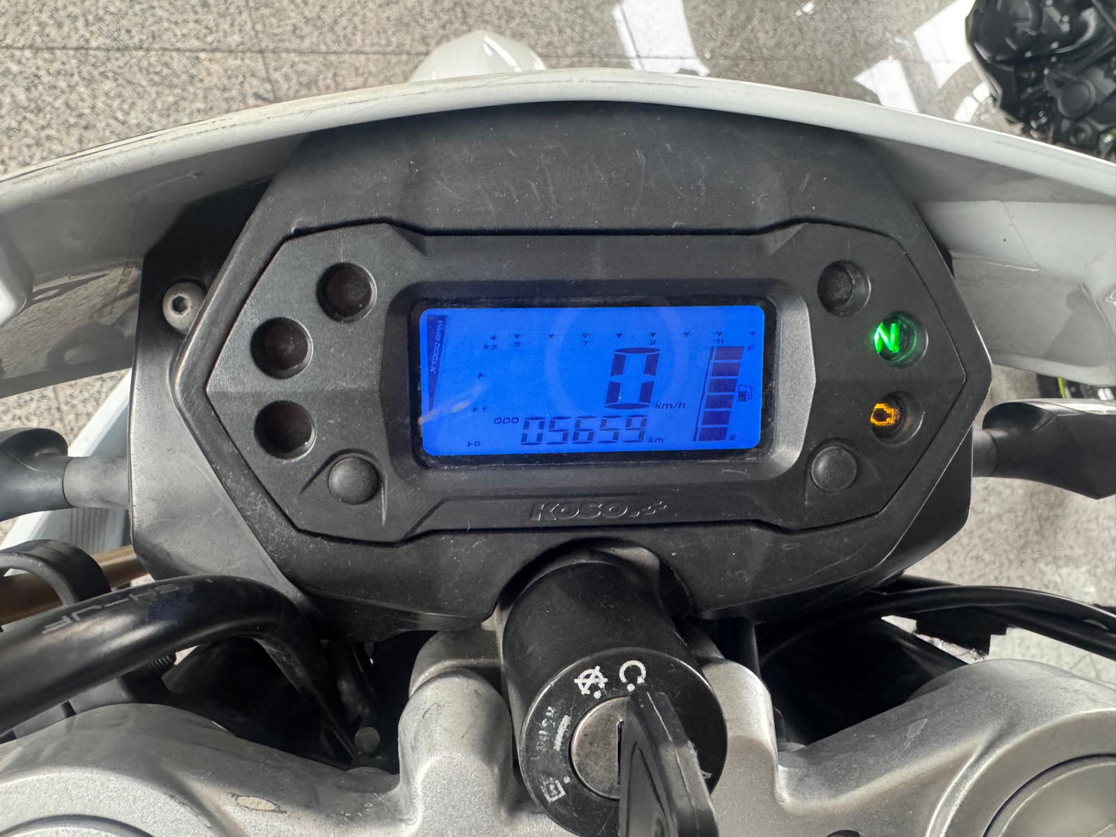 KSR MOTO TR 125 SM 125CC – 09/2016 – 5659 Km – 2200 €