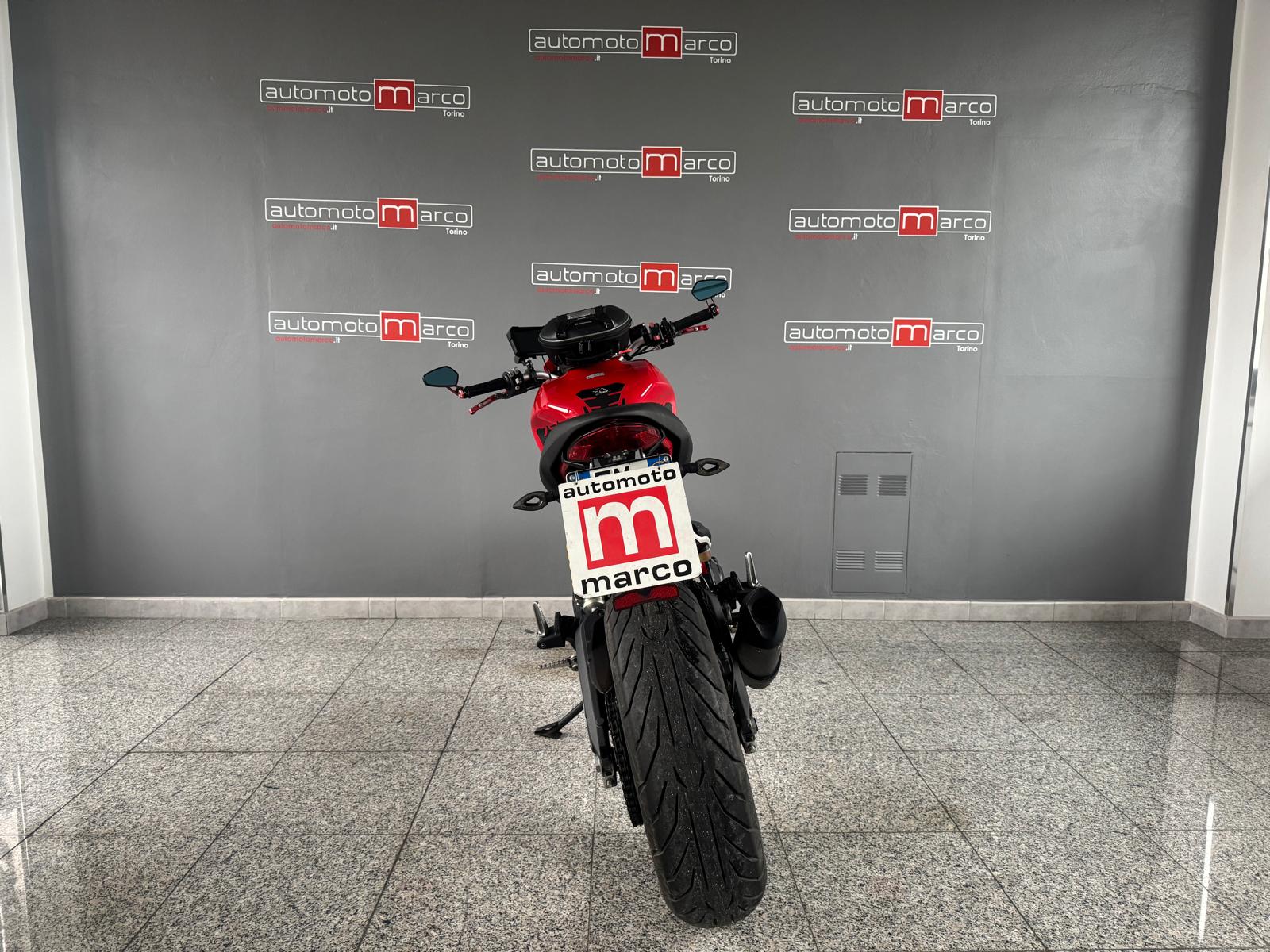 DUCATI Monster 797 797 – 01/2019 – 27699 Km – 6300 €