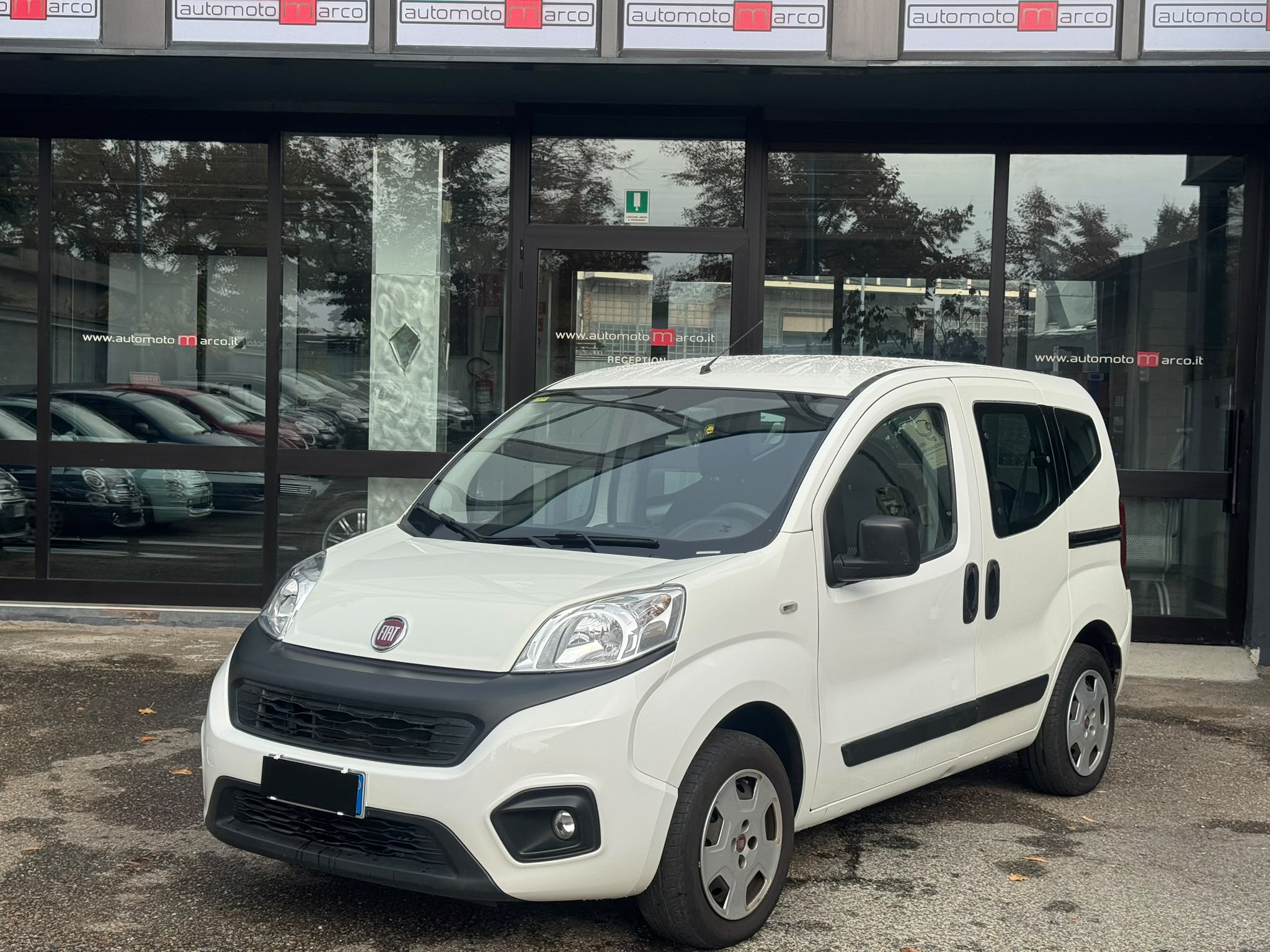 FIAT Qubo 1.4 8V 77 CV Easy – 05/2017 – 79871 Km – 8900 €