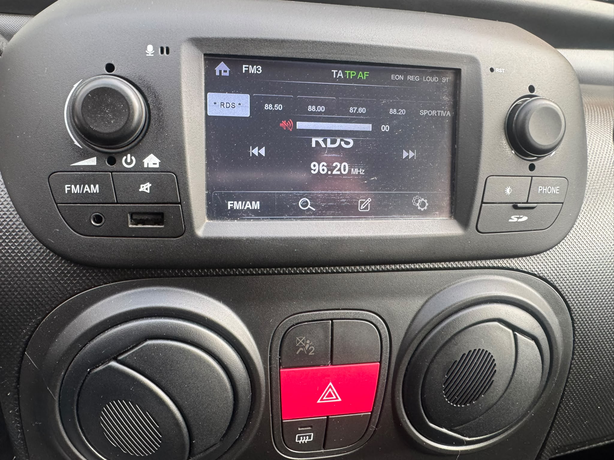 FIAT Qubo 1.4 8V 77 CV Easy – 05/2017 – 79871 Km – 8900 €