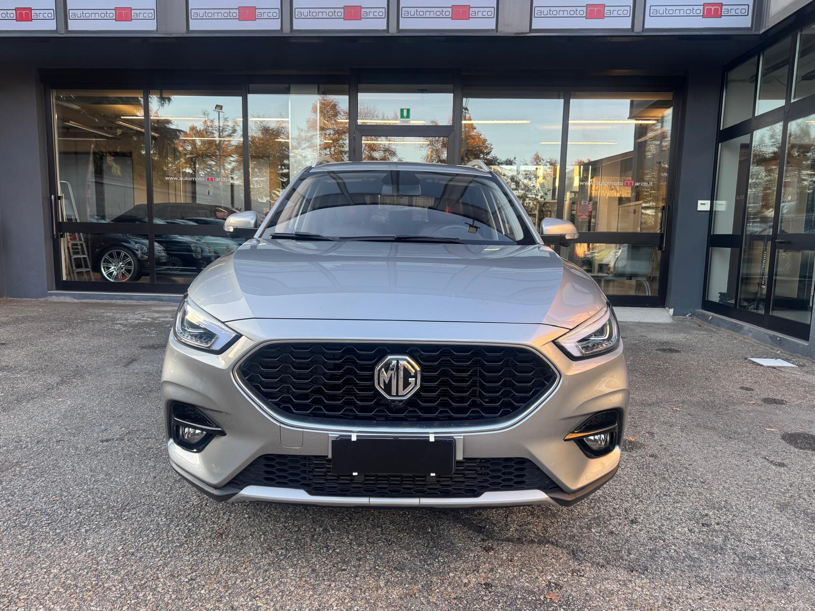 MG ZS 1.0T-GDI aut. Luxury – 12/2023 – 37340 Km – 13500 €